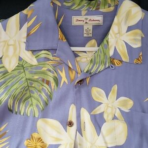 Tommy Bahama Blue and Green Casual Button Down Shirt